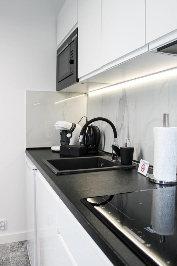Apartament Black-Niska Z Garazem Podziemnym Kielce Exteriör bild